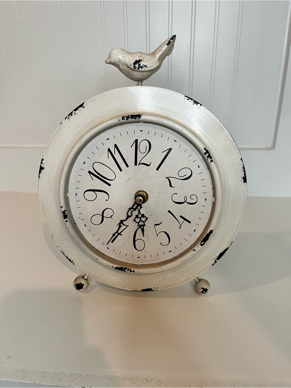 Vintage-Style Cream Decorative Table Clock with Bird Accent